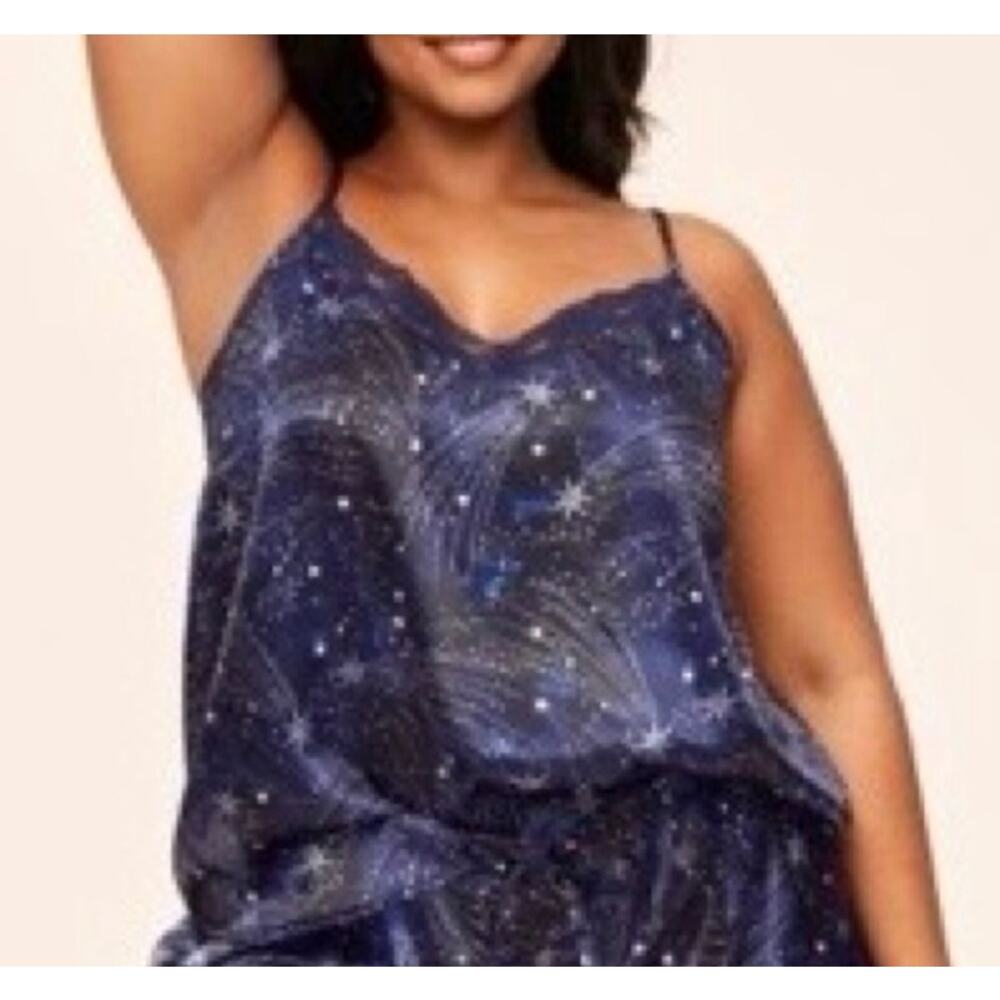 Adore Me Lounge/Pajama Top - 0X -Blue Abstract Star Print - Silky w/ Lace Detail